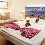 Hotel Edel Weiss