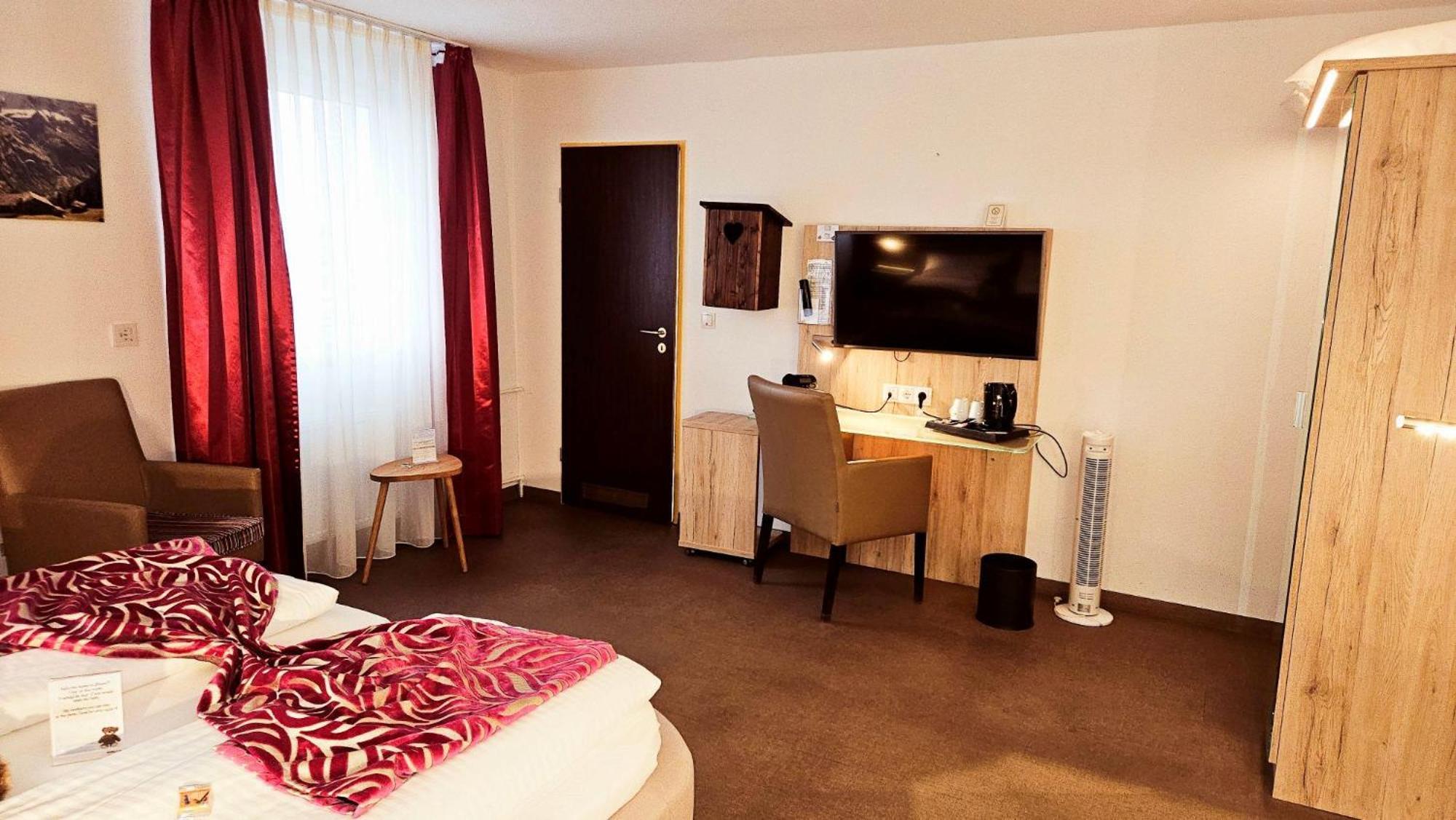 Hotel Edel Weiss BRE