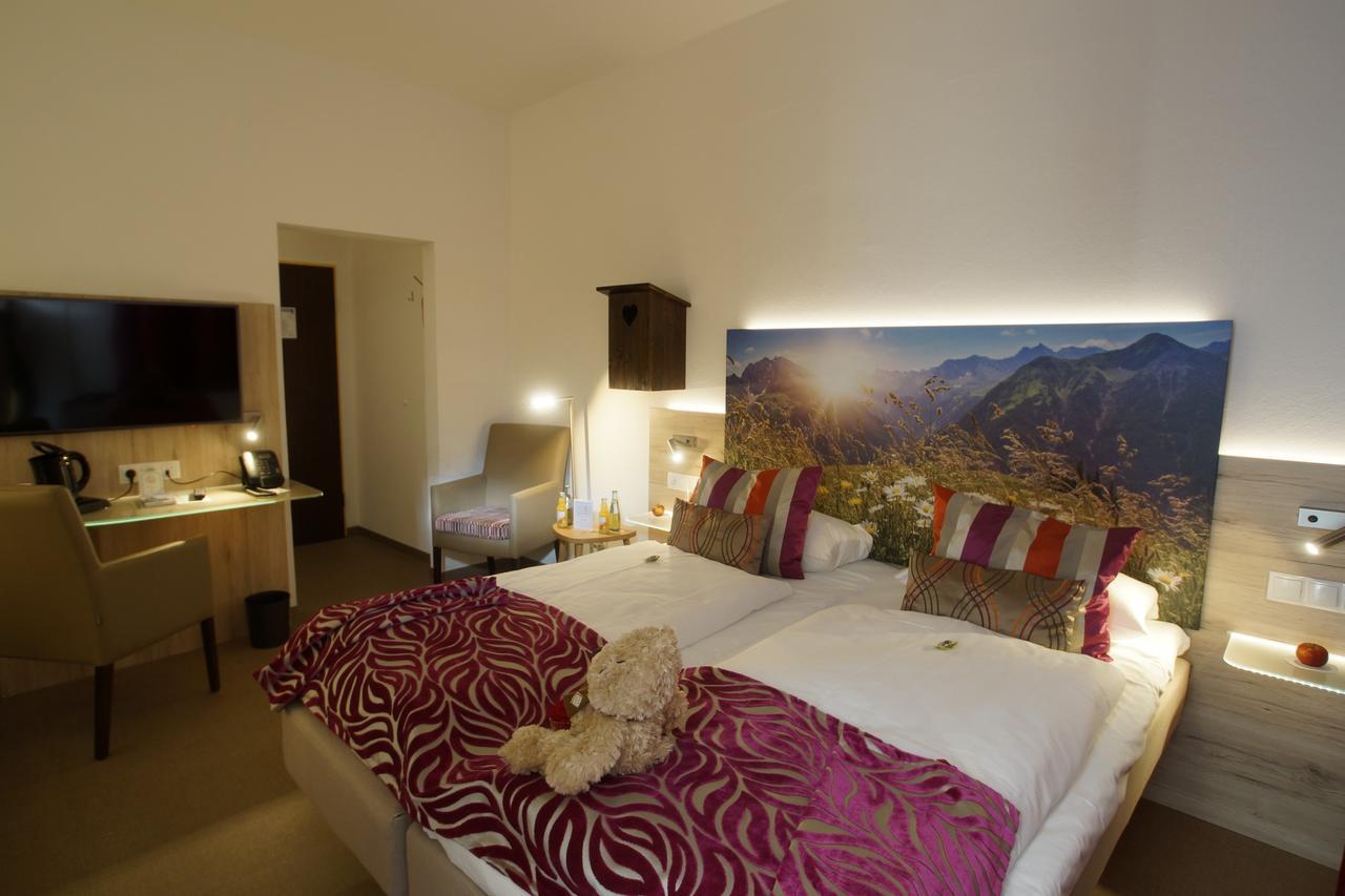 Edel Weiss Hotel